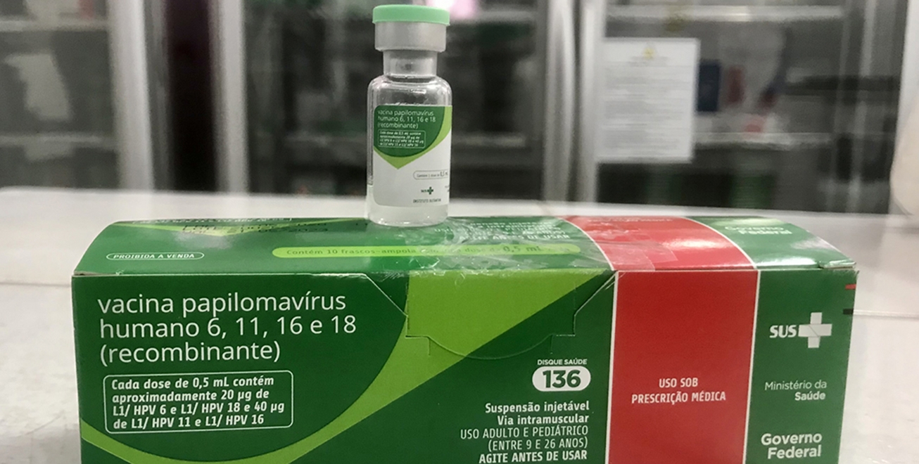 Esquema de vacinação contra HPV passará a ser feito com apenas uma dose, anuncia ministra da Saúde