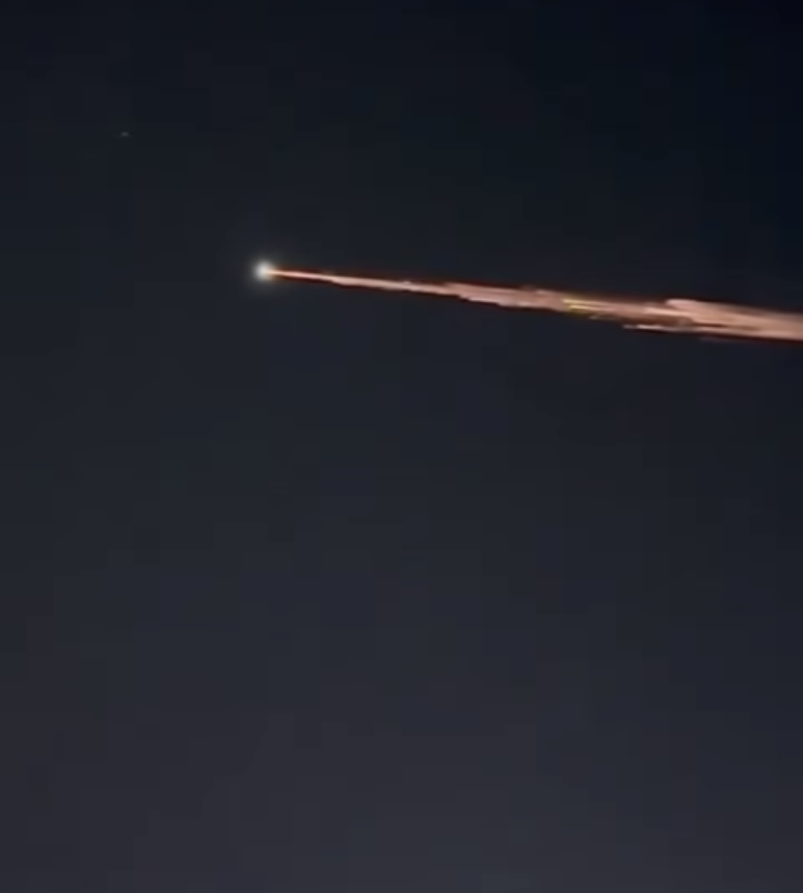 Chuva de meteoros é vista em Feira de Santana  