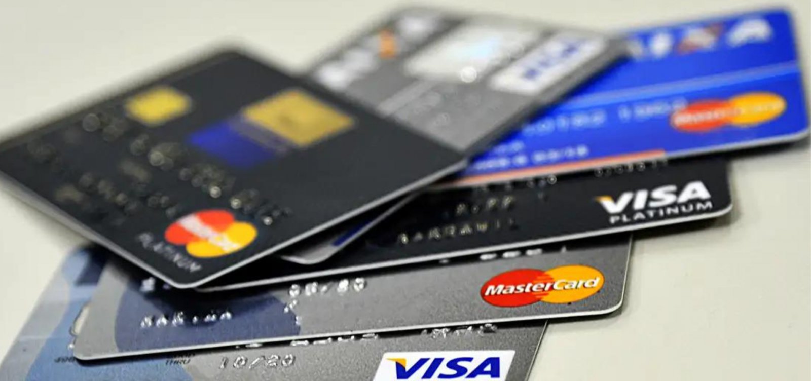 Juros para quem atrasar pagamento da fatura do cartão de crédito não poderão ultrapassar dívida original