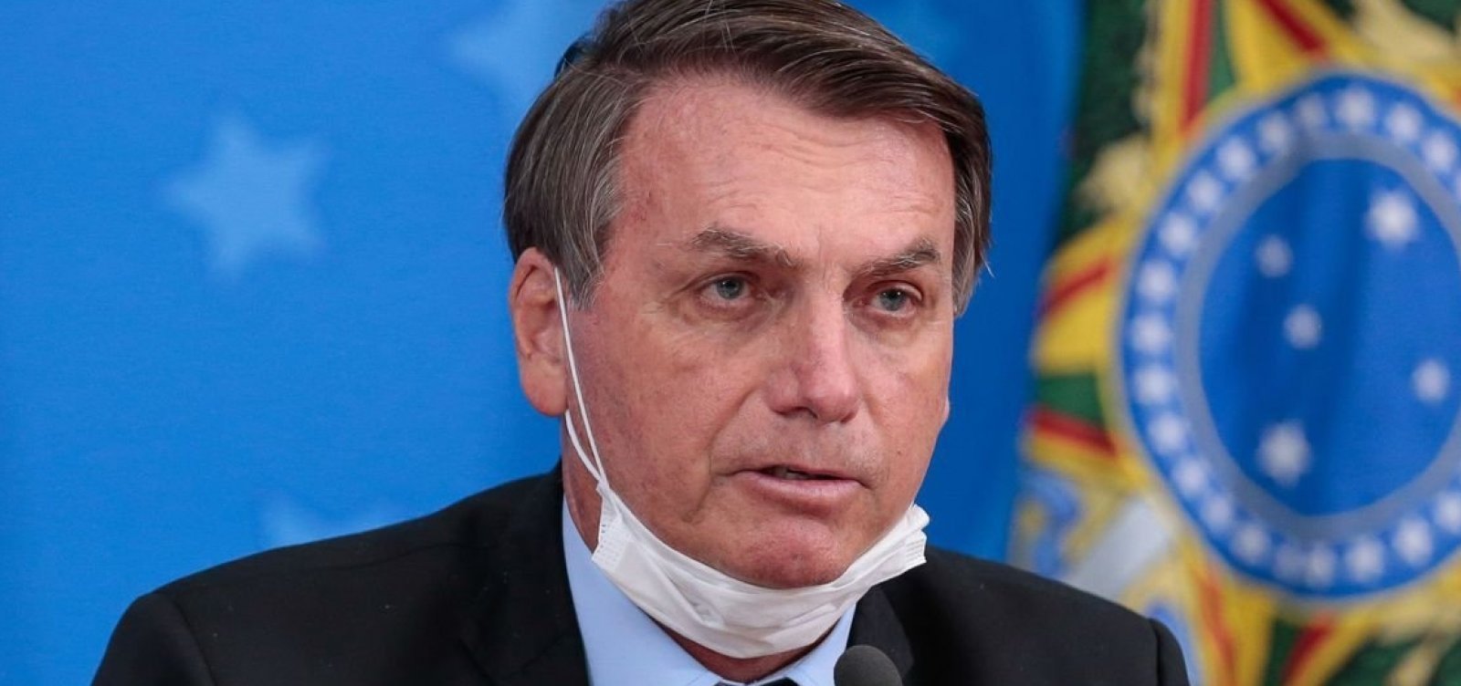Justiça anula multa de R$ 370 mil a Bolsonaro por não uso de máscara facial 