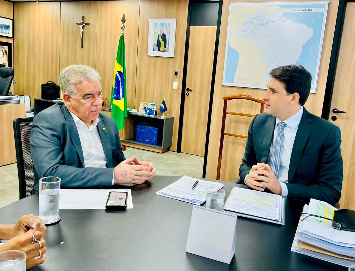 Em reunião com Zé Neto, ministro de Portos e Aeroportos confirma ampliação de pista do Aeroporto de Feira