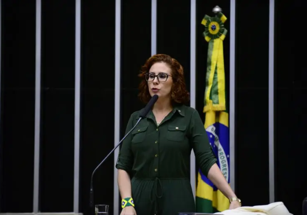 Após Daniel Silveira e Jordy, Carla Zambelli é a próxima bolsonarista na mira de Moraes