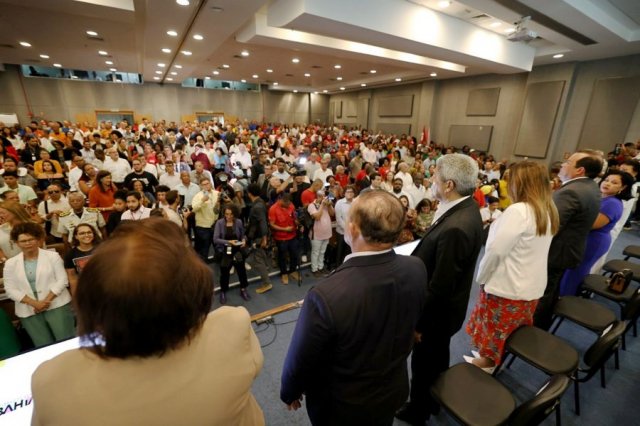 Jerônimo participa de ato em defesa da democracia 