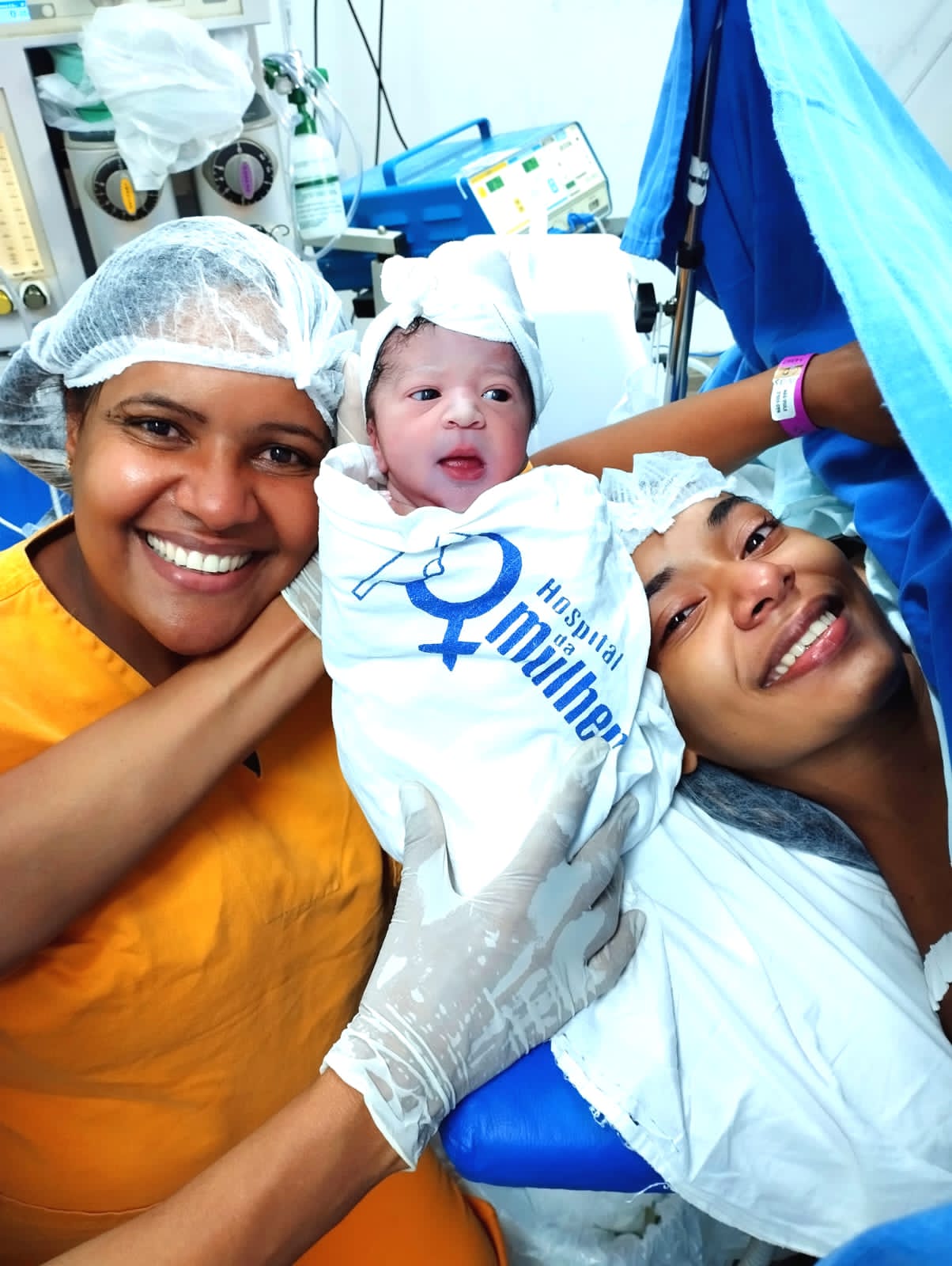 Primeiro bebê a nascer em 2024 no Hospital da Mulher é uma menina