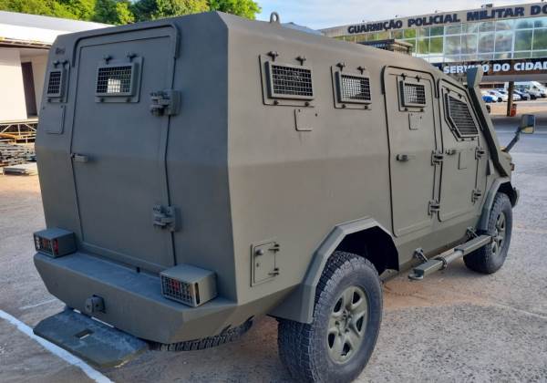 PM da Bahia testa veículo tático blindado em ações contra facções
