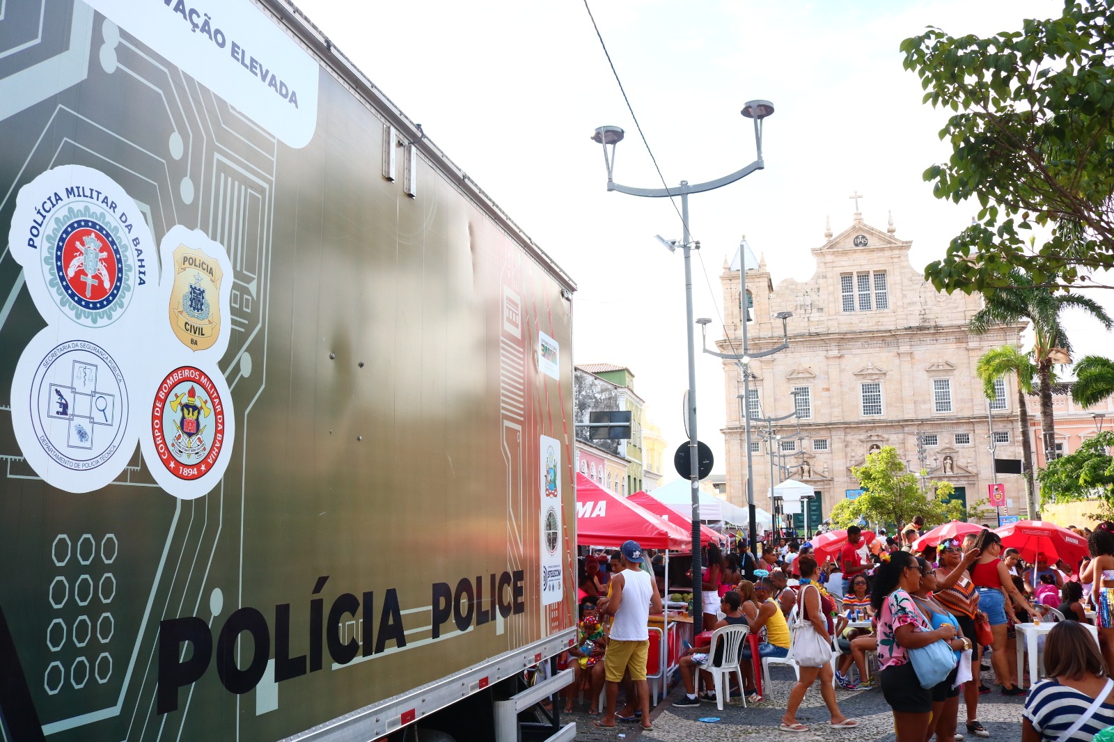 Suspeito de chefiar tráfico é preso em circuito do carnaval e foge de delegacia