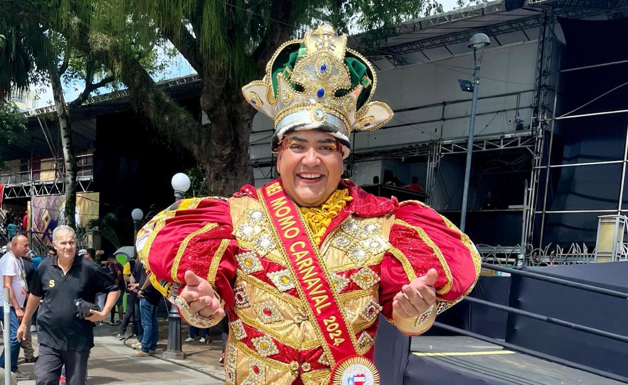 Pela segunda vez consecutiva, Alan Nery é eleito Rei Momo do carnaval em Salvador