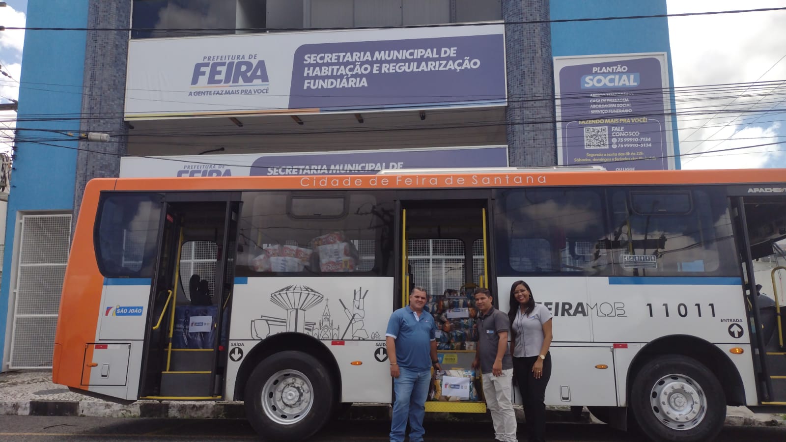 Solidariedade: empresa de ônibus São João entrega donativos a vítimas da chuva em Feira de Santana