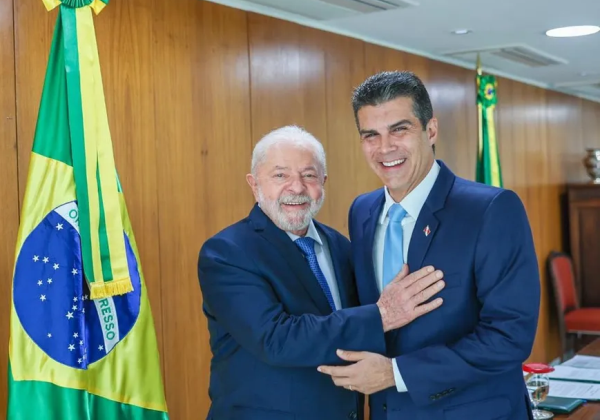 Aliado de Lula lança candidato em Belém e divide base do governo