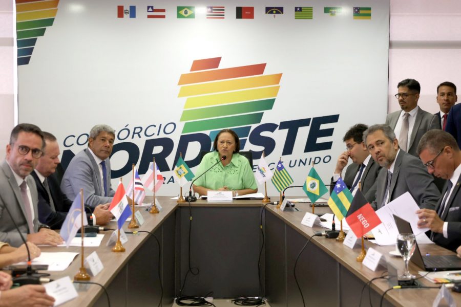 Governadores do Nordeste tratam sobre equilíbrio fiscal dos estados com ministros, em Brasília