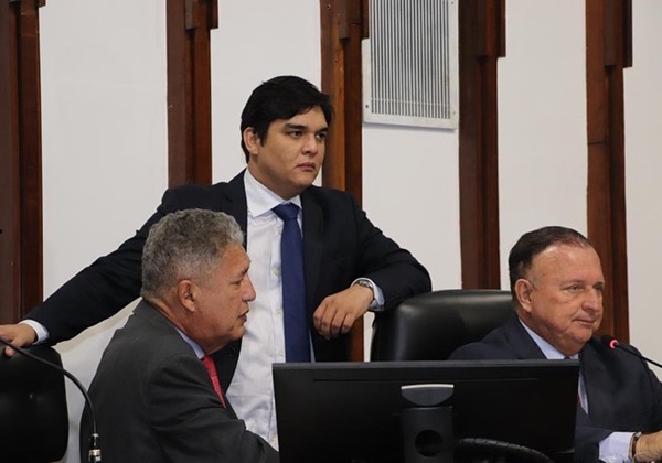 Comissão de Ética da Alba é instalada e investigará caso Binho Galinha