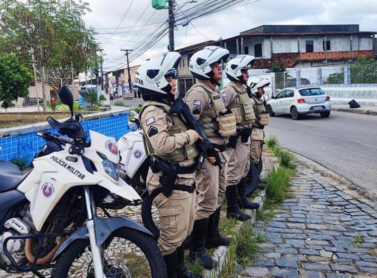 Esquadrão de motociclistas Asa Branca reforça policiamento na Micareta