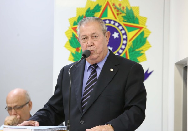 Morre Temóteo Alves de Brito; ex-prefeito de Teixeira de Freitas tinha 82 anos