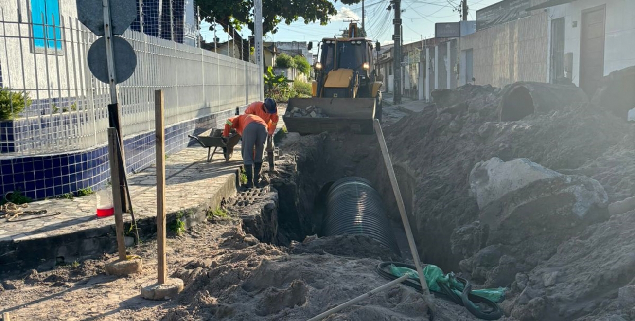 Prefeitura de Feira inicia a substituição da rede de drenagem no bairro Cidade Nova