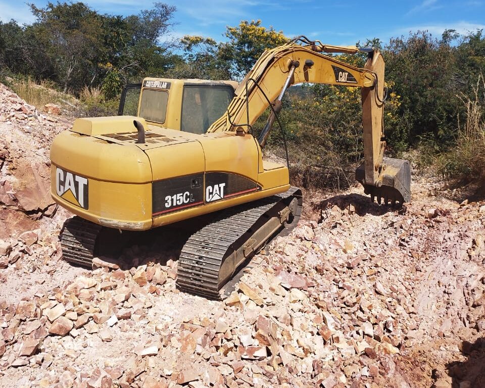 Garimpo ilegal é desmontado em Oliveira dos Brejinhos