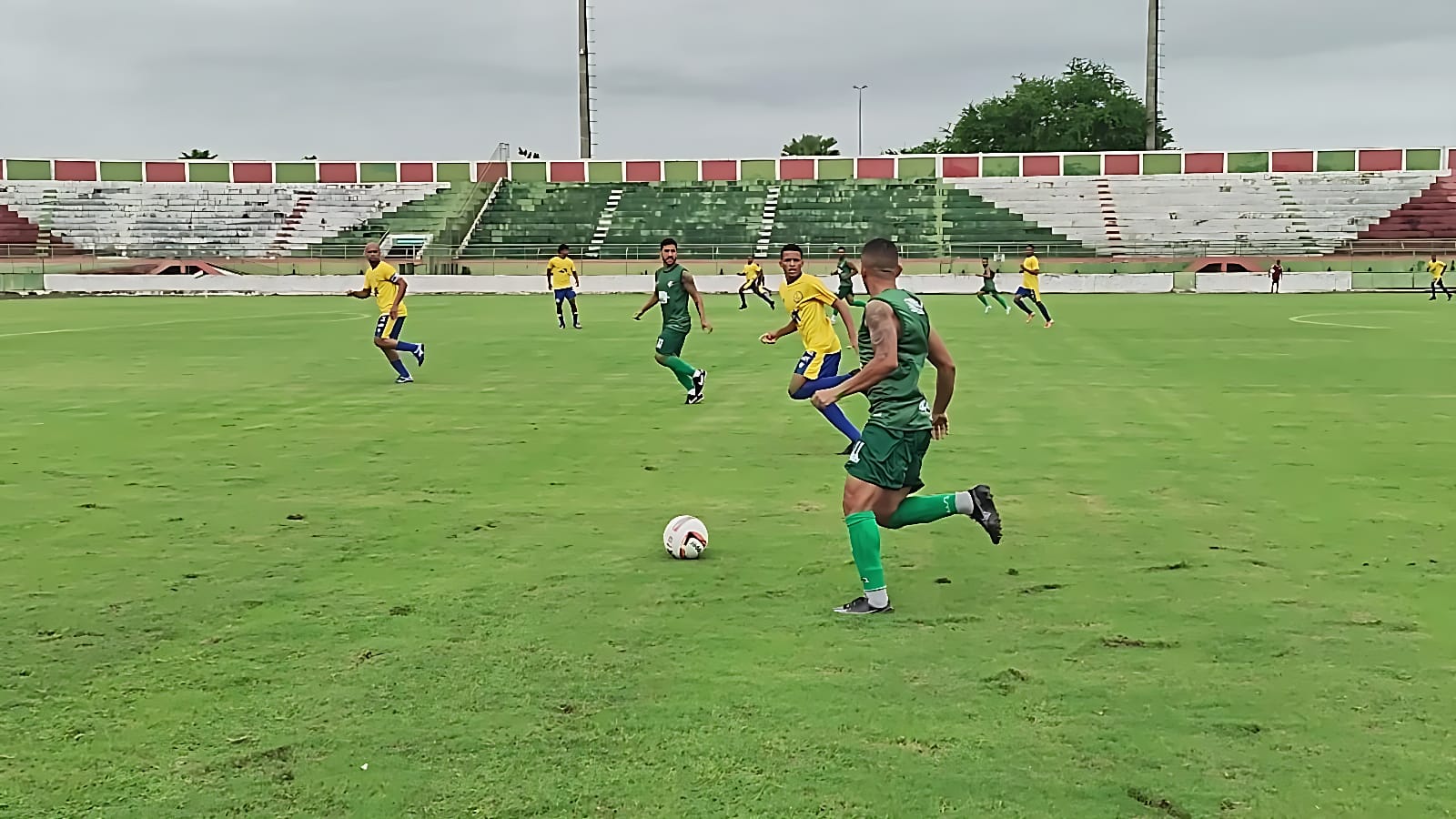 Fluminense de Feira impõe domínio e vence primeiro amistoso