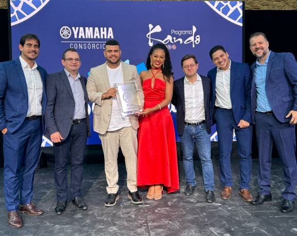 Cápua Consórcios recebe reconhecimento internacional da Yamaha em Barcelona