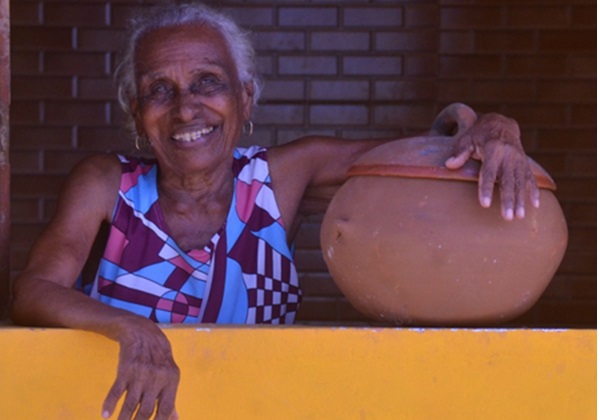 Morre mais antiga ceramista do Brasil, Dona Candu, aos 104 anos