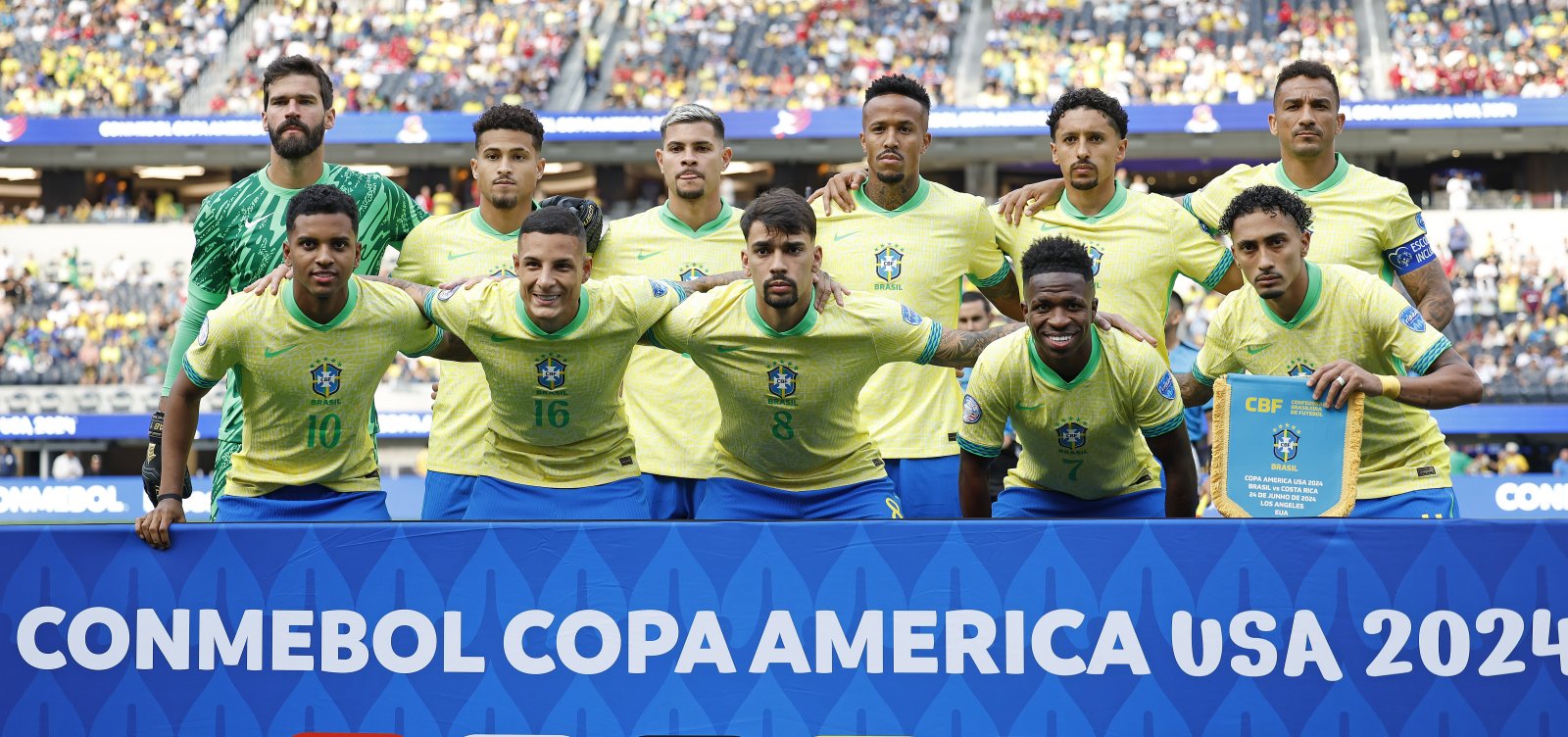 Brasil enfrenta Paraguai em busca da primeira vitória na Copa América