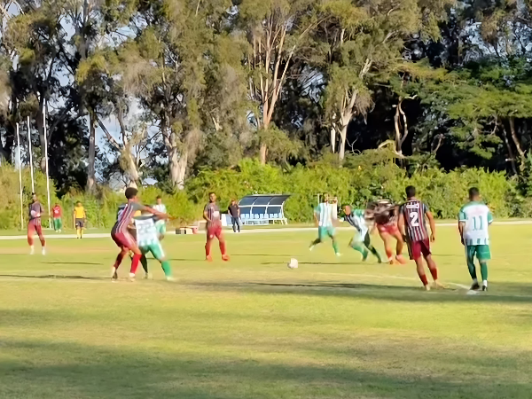 Fluminense de Feira vence fora e mantém 100% na Série B Baiana