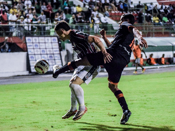 Fluminense de Feira pressiona, mas é superado pelo SSA FC