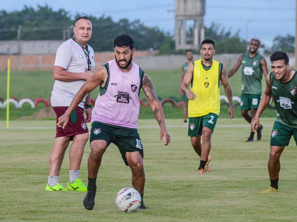 Fluminense de Feira se prepara para o clássico com o Feirense