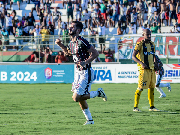 Fluminense de Feira vence Grapiúna e segue na liderança da Série B Baiana