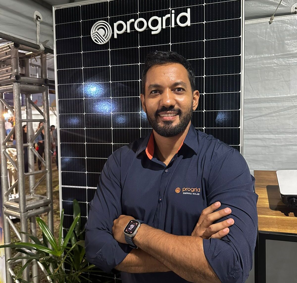 Inovações em energia solar atraem visitantes no Expo Portal