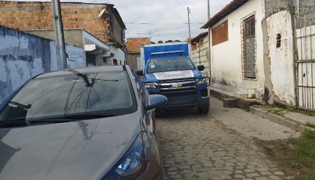 Homem é assassinado dentro de casa no bairro Campo Limpo