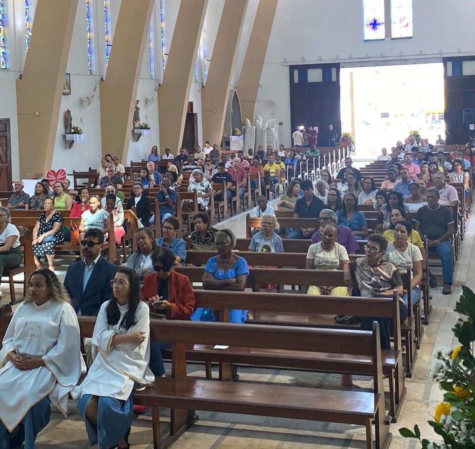 Comunidade celebra Santo Antônio com fé e devoção