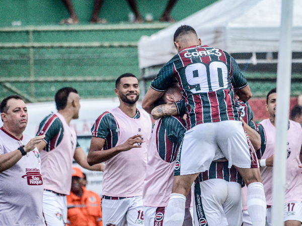 Fluminense de Feira vence Leônico e encara o Porto nas semifinais