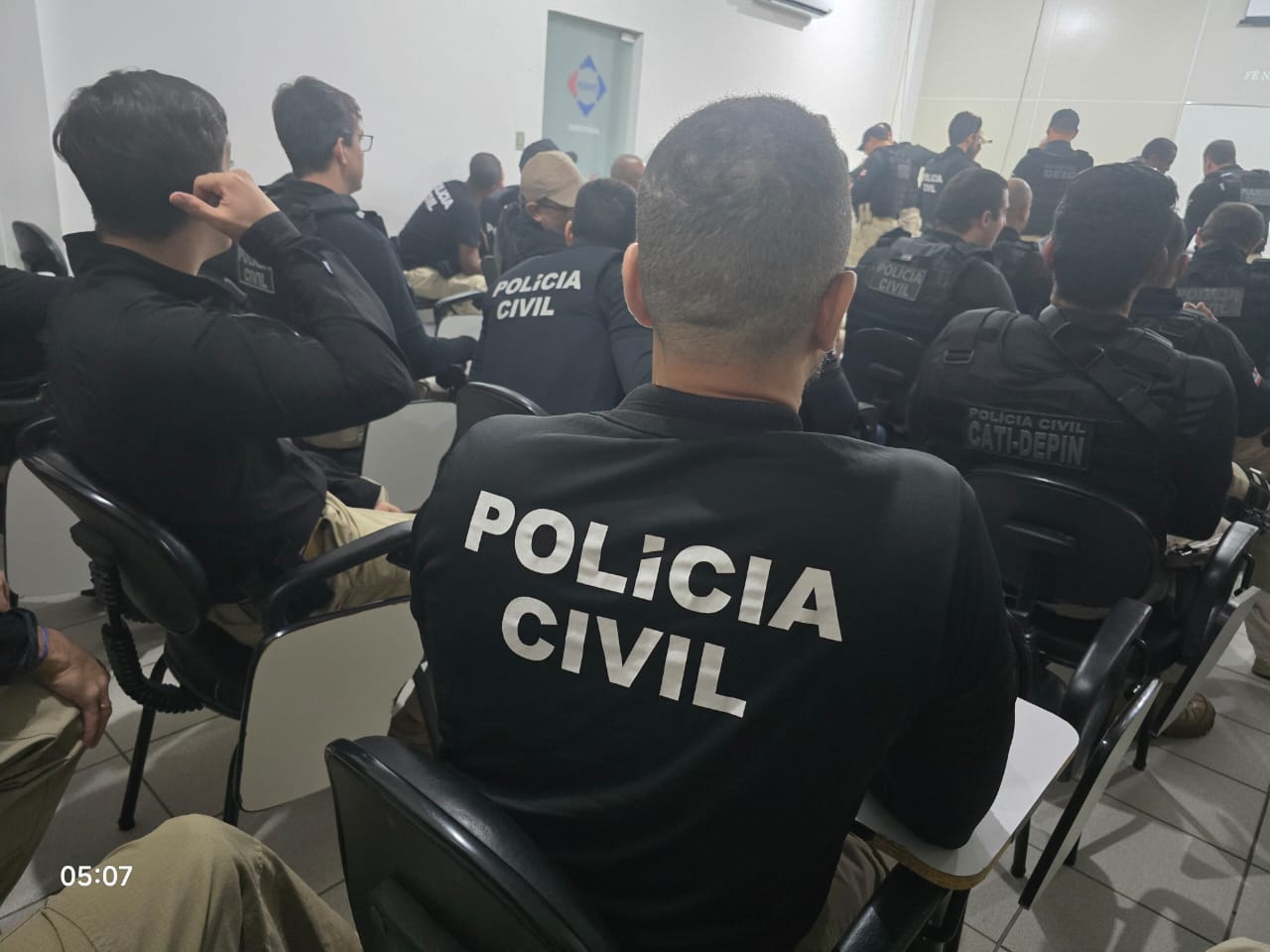 Polícia Civil faz operação que mira autores de homicídios e internos do sistema prisional