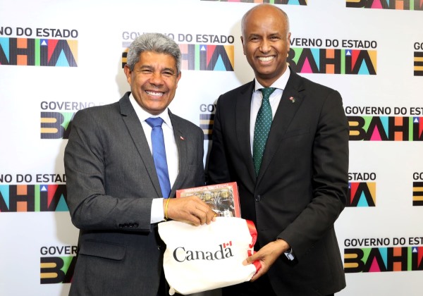 Ministro do Canadá visita Bahia e parceria é firmada em diversos setores