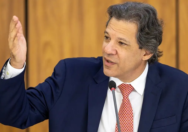 Fernando Haddad anuncia corte de R$ 15 bi no Orçamento de 2024