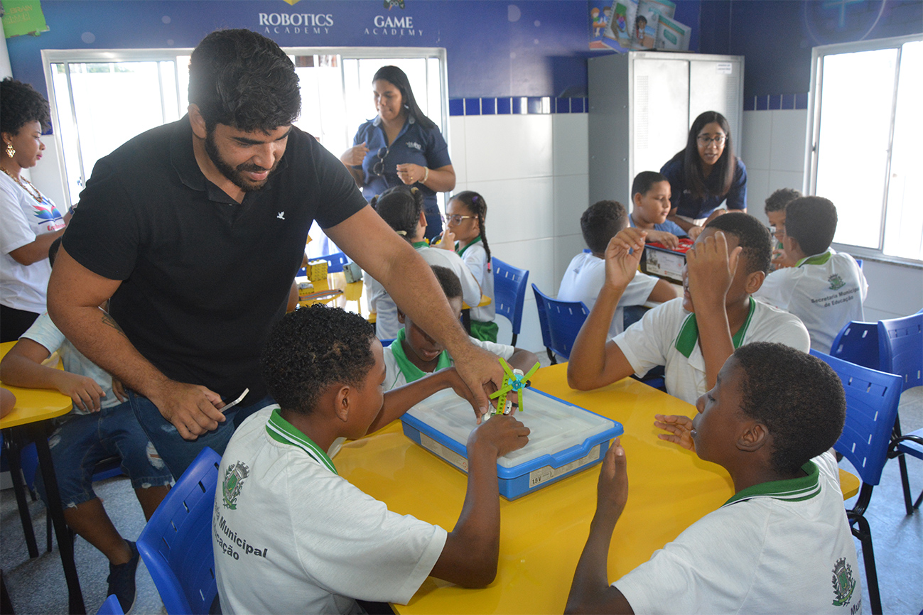 Salas de recursos nas escolas municipais para atender alunos com deficiência e transtornos são ampliadas