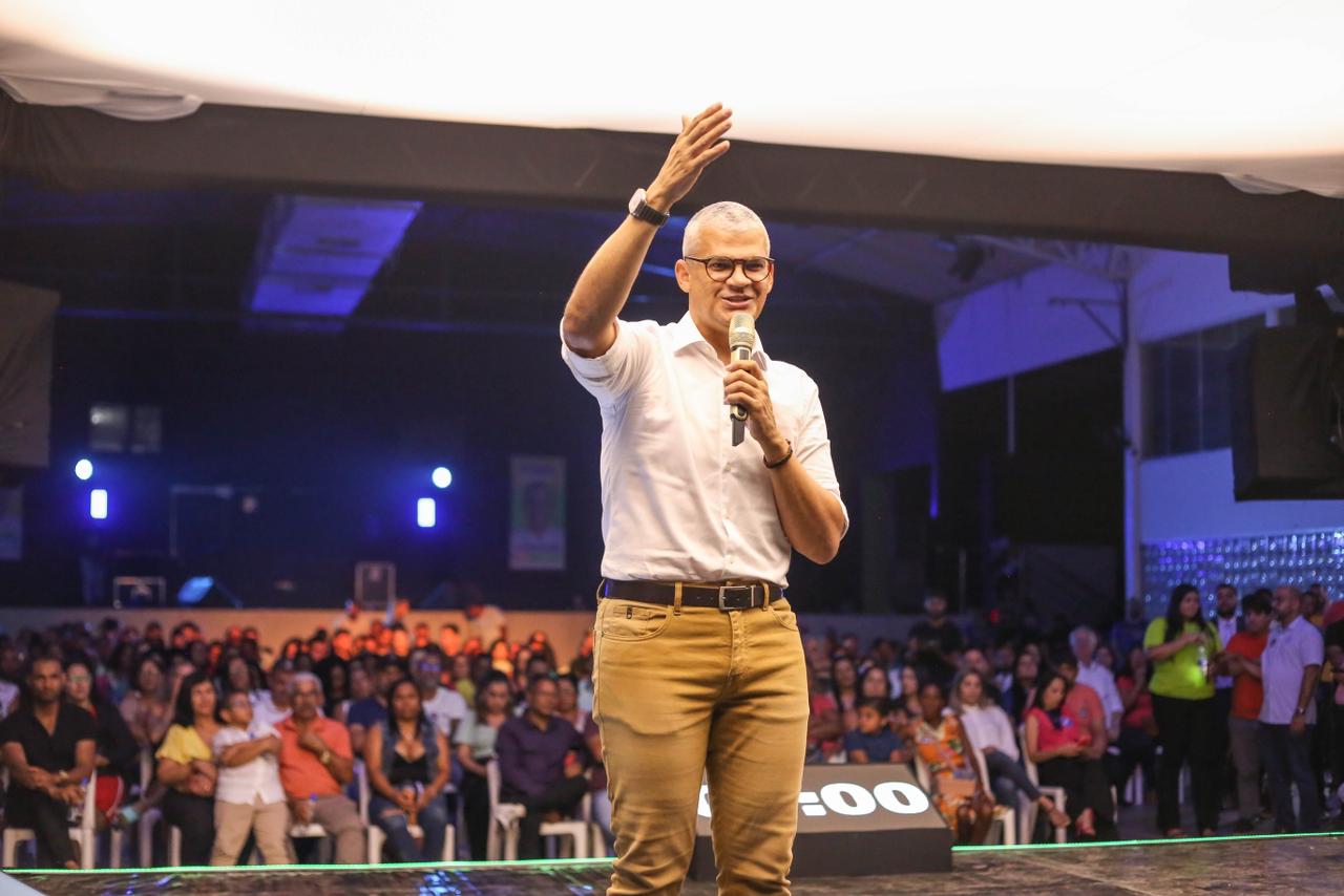 Em carta aberta, Pablo Roberto anuncia retirada de pré-candidatura à Prefeitura de Feira de Santana