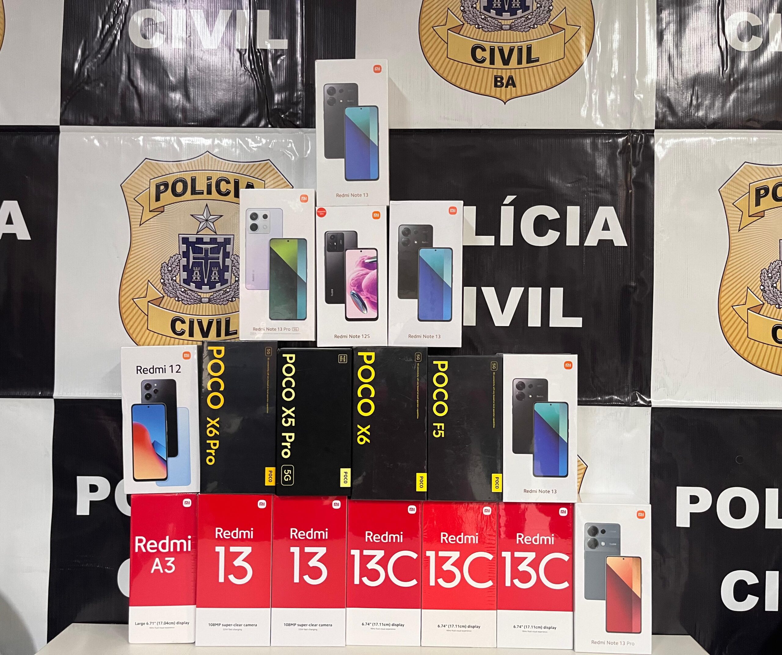 Polícia Civil da Bahia apreende celulares falsificados em Feira de Santana