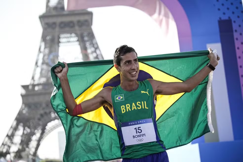 Caio Bonfim da marcha atlética ganha medalha inédita para o Brasil nas Olimpíadas