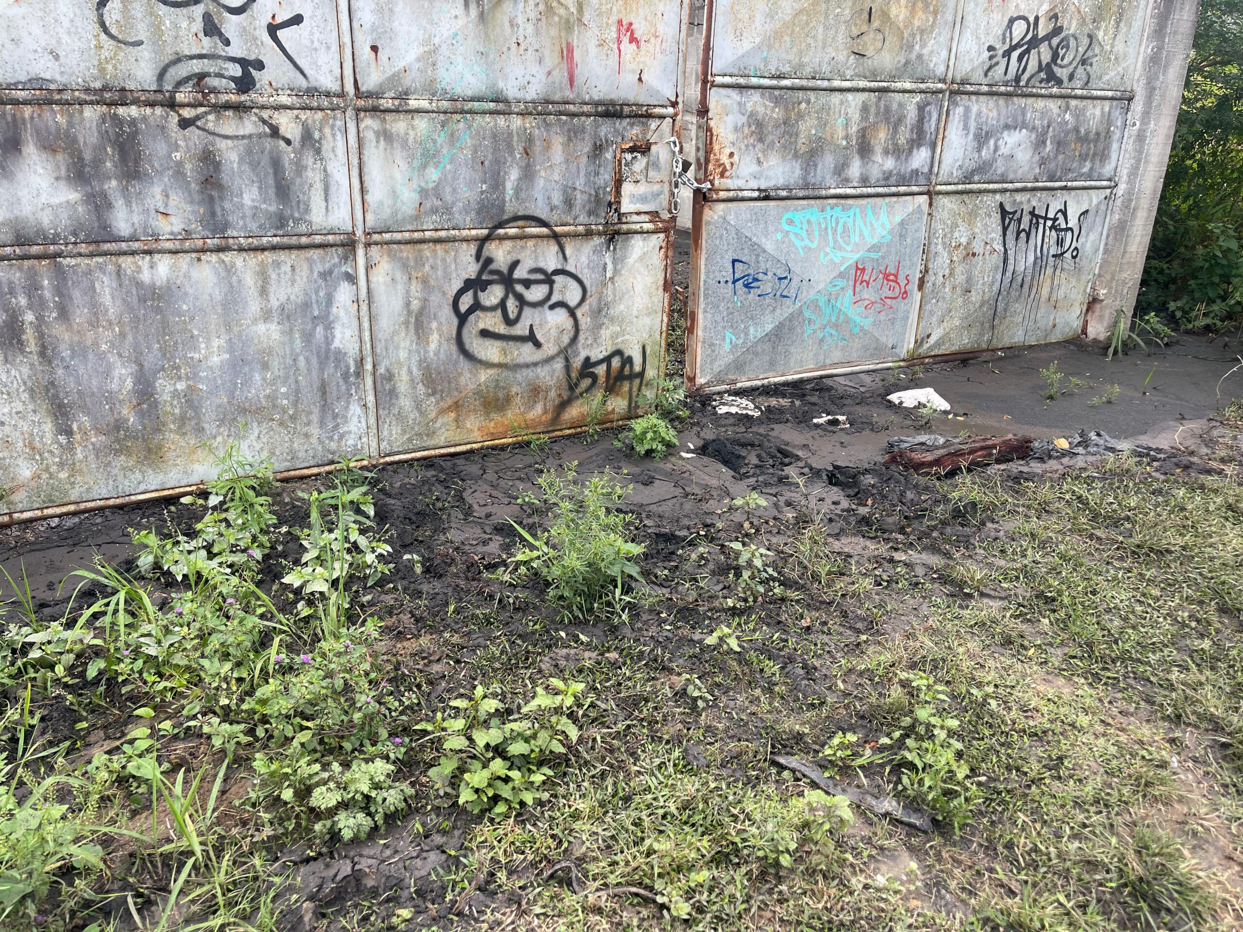 Estação de tratamento se rompe e Embasa é notificada por crime ambiental