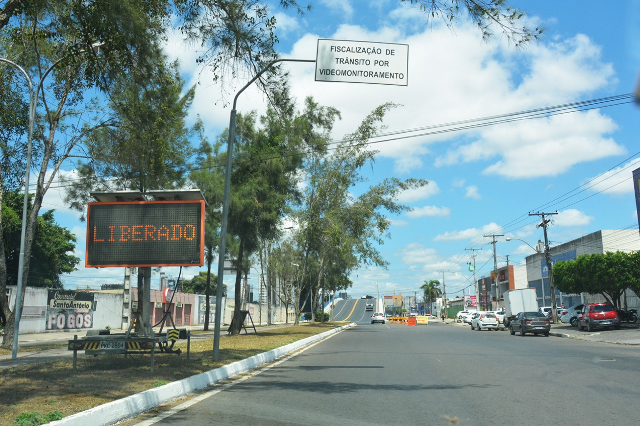 Tráfego na Getúlio Vargas e Noide Cerqueira é alterado para corrida do Sest/Senat