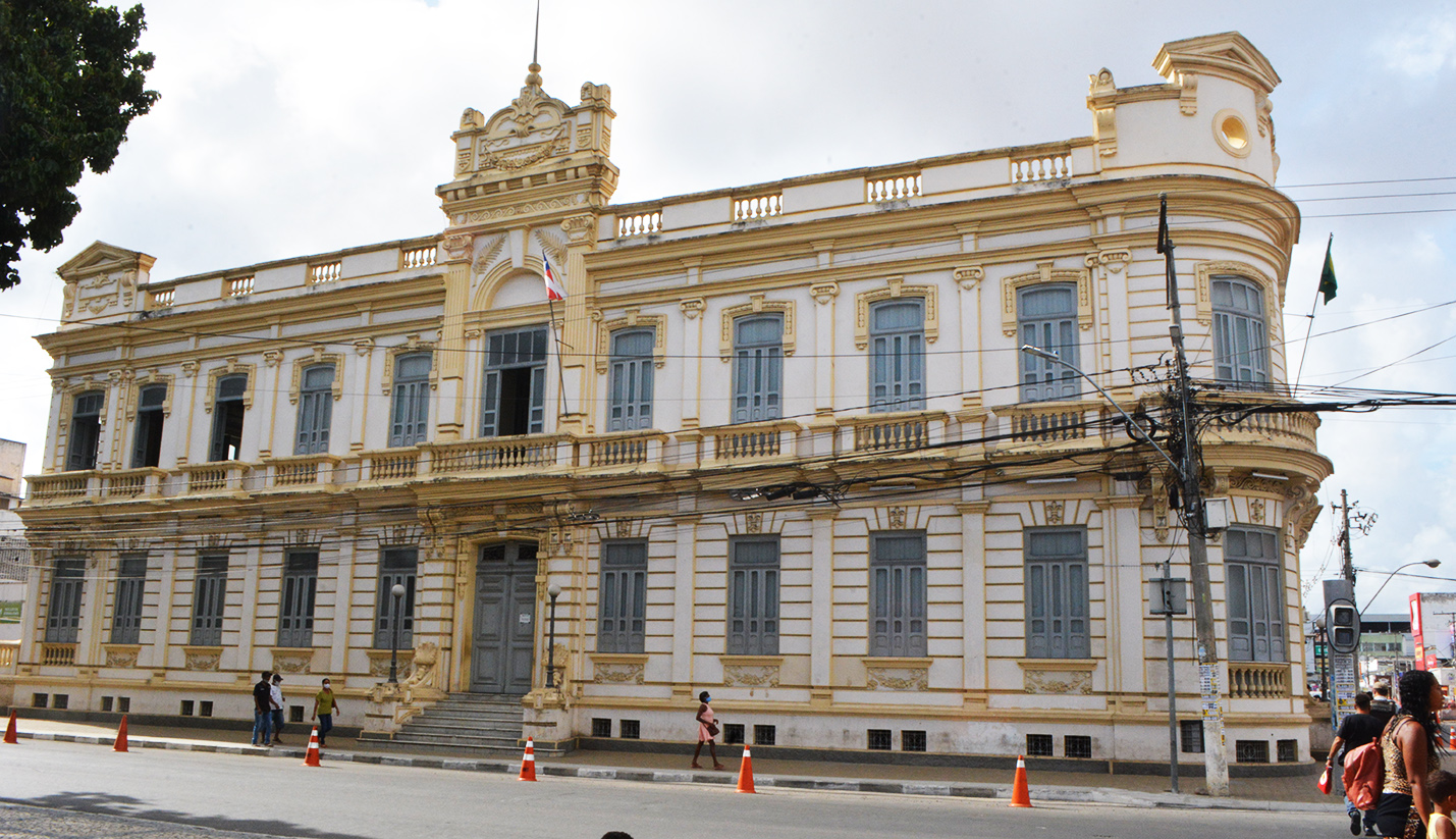 Prazo de inscrição para concurso público da Prefeitura de Feira encerra hoje