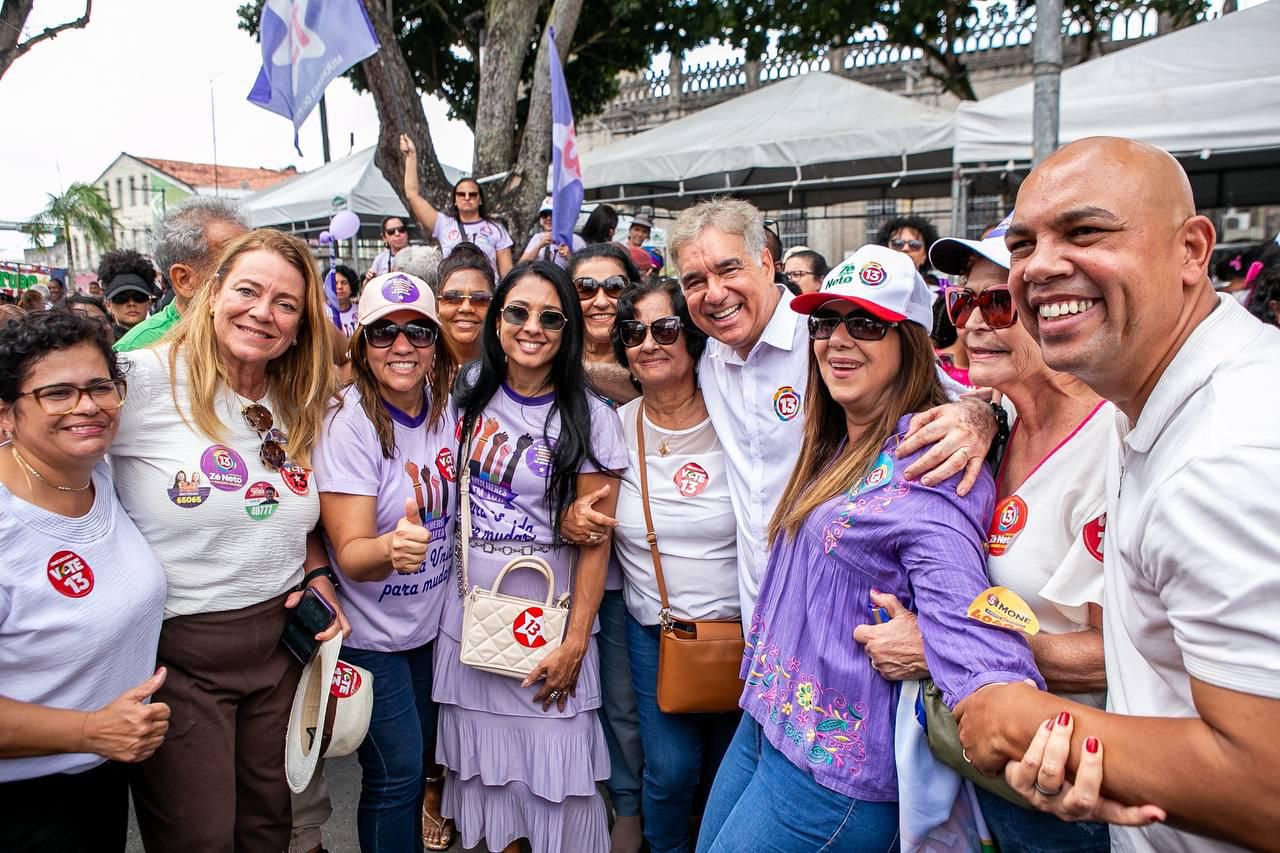 Por trabalho, creche e postos de saúde, caminhada das mulheres apoia a candidatura de Zé Neto e Sandro Nazireu, em Feira de Santana