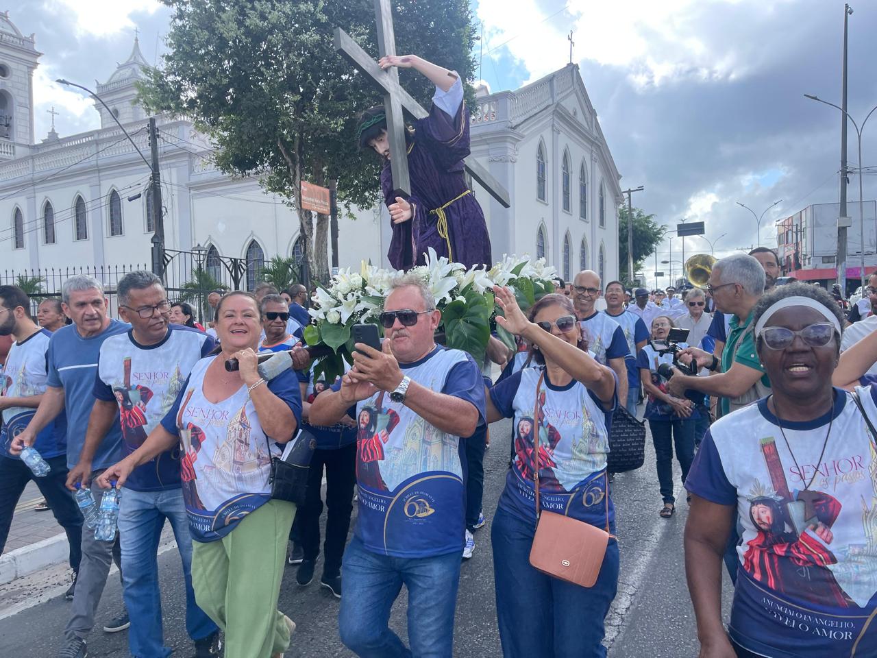 Festa ao Senhor Bom Jesus dos Passos encerra Jubileu de Diamante com grande procissão