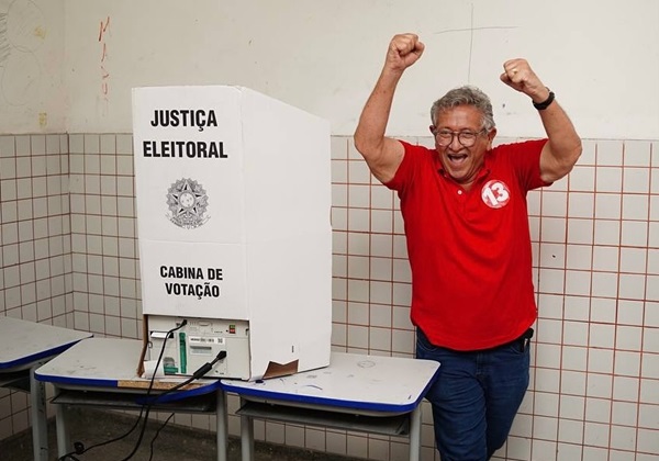 Luiz Caetano vence 2º turno e é novo prefeito de Camaçari