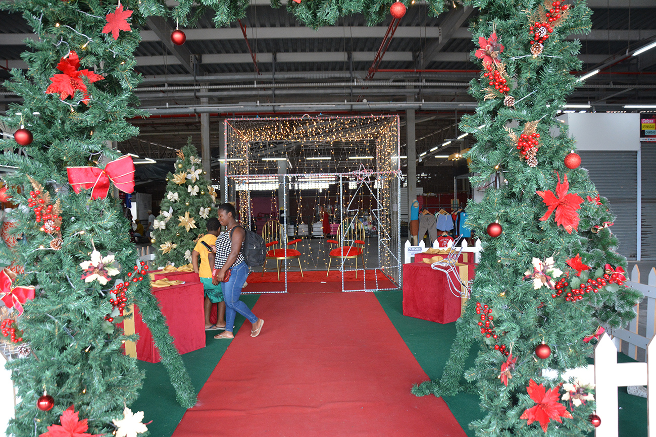 Início das celebrações de Natal no Shopping Cidade das Compras é marcada pela chegada do Papai Noel