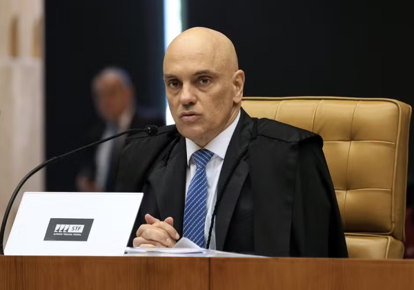 Moraes exige que Bolsonaro comprove convite para posse de Trump