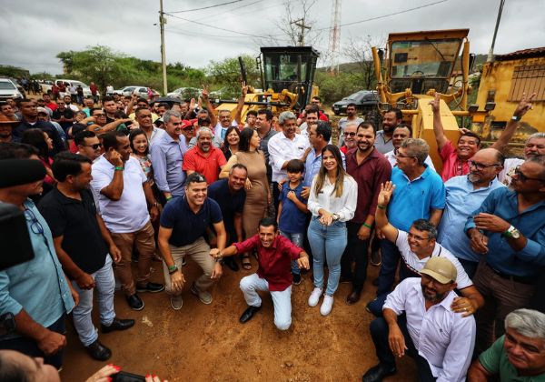 Última cidade da Bahia sem ligação asfáltica, Caetanos comemora pavimentação de trecho da BA-959