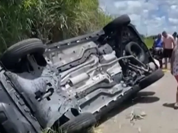 Homem é atingido por moto ao tentar ajudar colega com pneu furado na Bahia