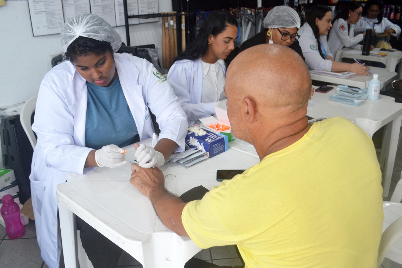 Novembro Azul impulsiona prevenção com 1,5 mil marcações de exames