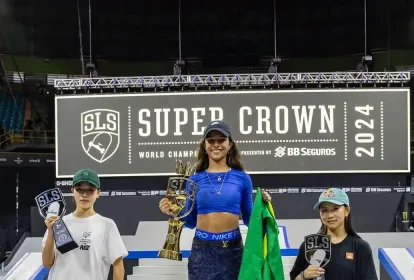 Rayssa Leal dá show e conquista o tricampeonato do SLS Super Crown